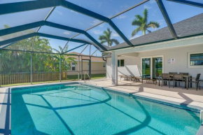 Furnished Lanai and Pool Sunlit Cape Coral Getaway!